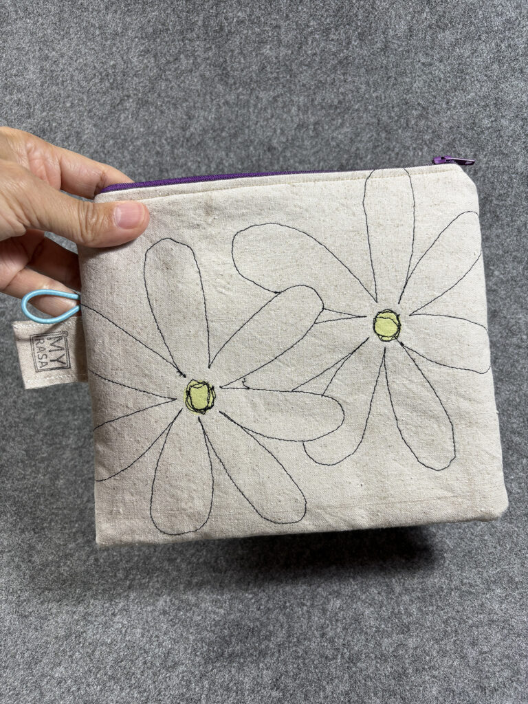 Pouch Mädchen Blumen Einzelstück