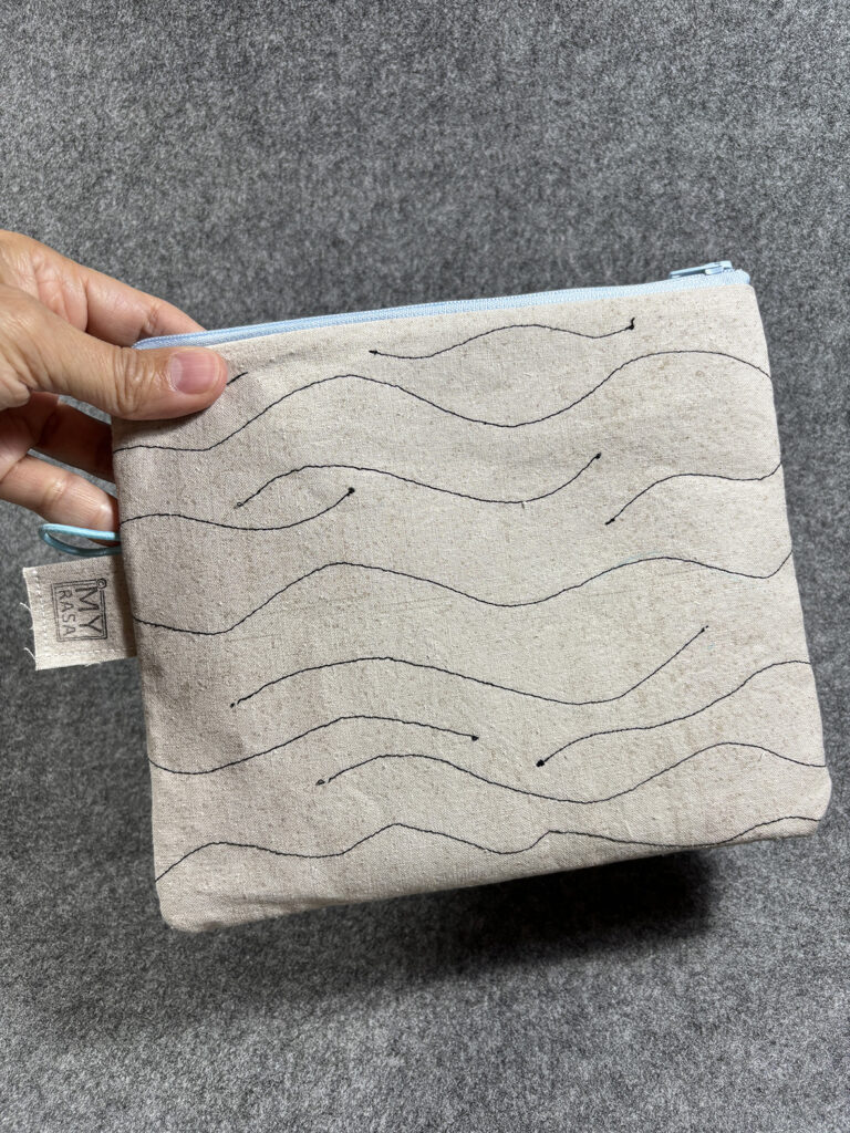 Pouch Mädchen blau Einzelstück